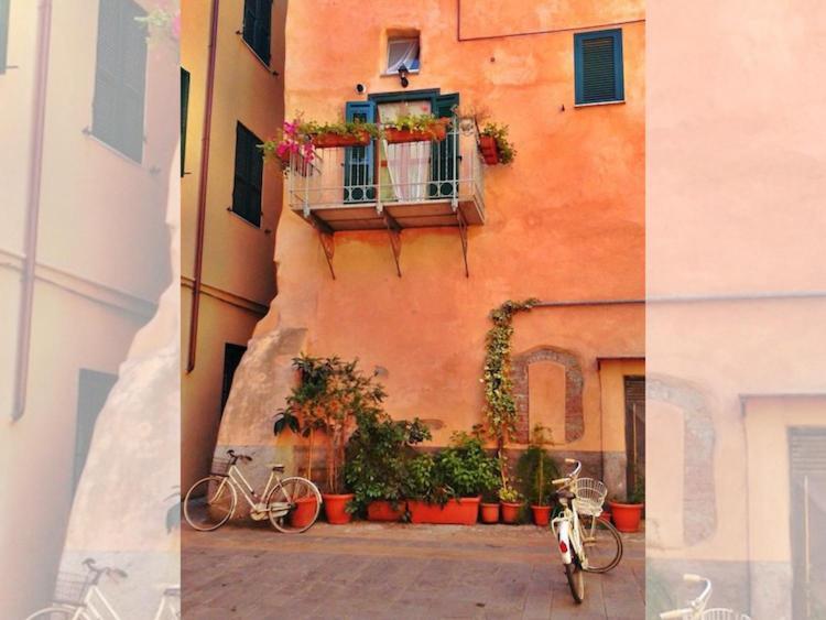 La Casetta - Appartamento Centro Storico Albenga Exterior foto
